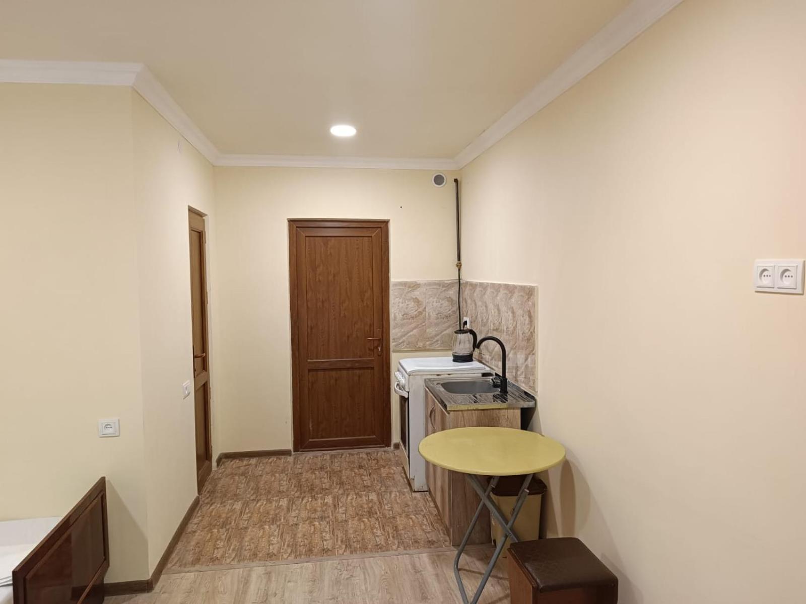 Verishen Guest House B&B 고리스 외부 사진