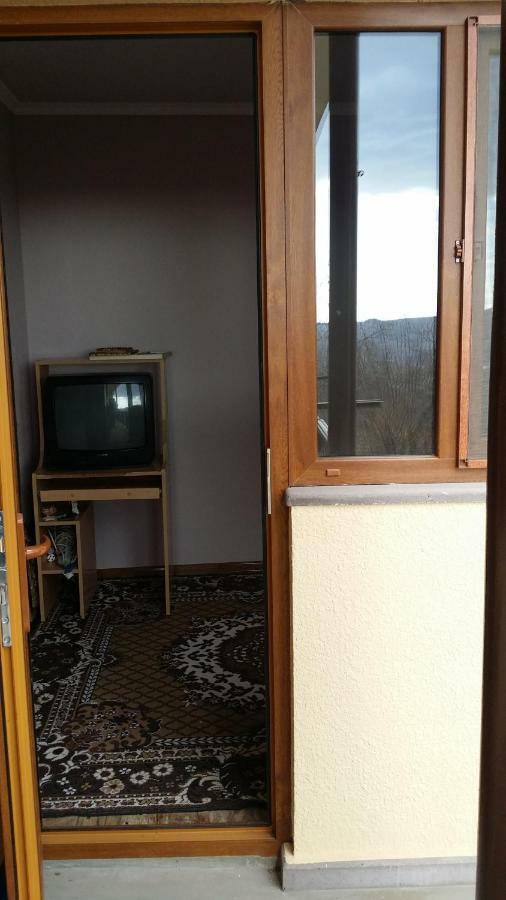 Verishen Guest House B&B 고리스 외부 사진