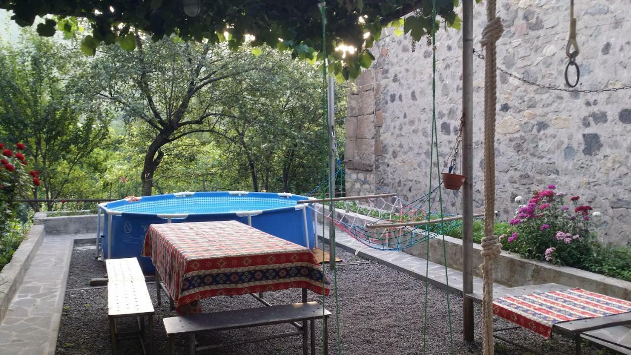 Verishen Guest House B&B 고리스 외부 사진
