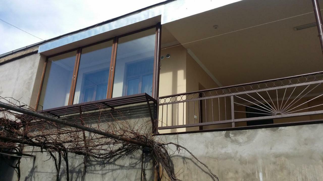 Verishen Guest House B&B 고리스 외부 사진